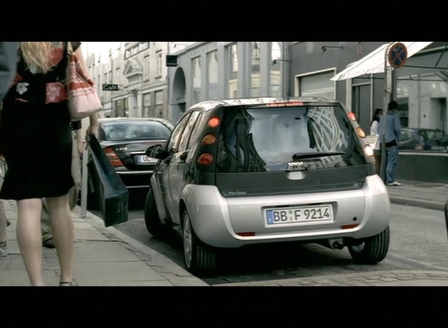Video Reference: Land vehicle, Vehicle, Car, Motor vehicle, City car, Electric car, Automotive design, Subcompact car, Hatchback, Supermini, Person