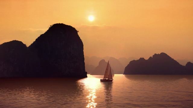 Video Reference: sun, star, celestial body, sea, ocean, beach, water, coast, sky, island, sunset, landscape, travel, sand, bay, boat, summer, coastline