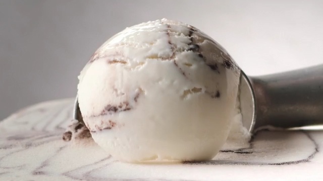 Video Reference: Ice cream, Frozen dessert, Food, Sorbet, Dondurma, Vanilla ice cream, Gelato, Dairy, Dessert, Cuisine