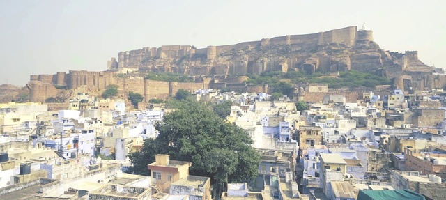 Video Reference: Urban area, Town, Neighbourhood, Human settlement, Residential area, City, Village, Suburb, Metropolitan area, Hill