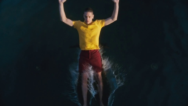 Video Reference: Shorts, Flash photography, People in nature, Gesture, Happy, Entertainment, Performing arts, Choreography, Sportswear, T-shirt