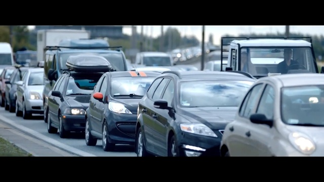 Video Reference: Land vehicle, Vehicle, Car, Motor vehicle, Traffic, Transport, Mode of transport, Parking, Automotive design, Automotive exterior