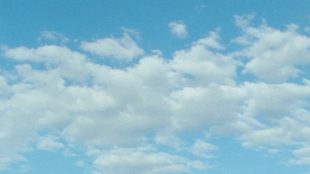 Video Reference: Sky, Cloud, Blue, Daytime, Cumulus, Azure, Atmosphere, Meteorological phenomenon, Calm