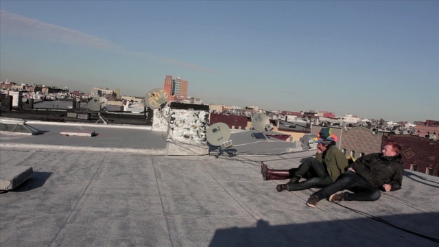 Video Reference: roof, sky, outdoor structure, recreation, tourism, city