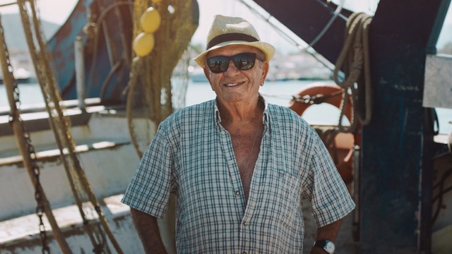 Video Reference: Eyewear, Sunglasses, Glasses