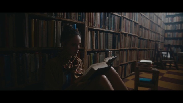 Video Reference: Pc game, Darkness, Snapshot, Screenshot, Sitting, Digital compositing, Human, Photography, Fiction, Conversation