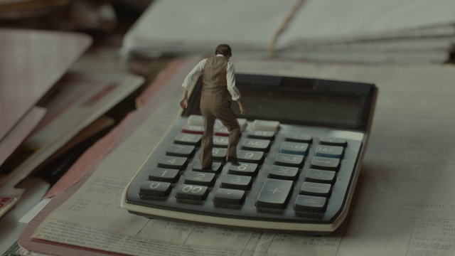 Video Reference: Space bar, Computer keyboard, Office equipment, Technology, Electronic device, Input device, Numeric keypad