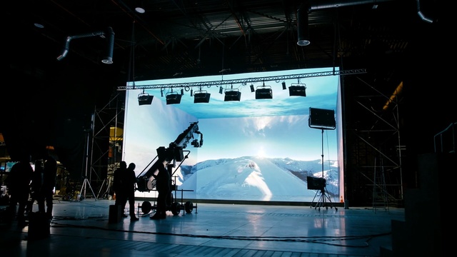 Video Reference: Stage, Display device, Projection screen, Technology, Flat panel display, Electronic device, Led display, Performance, Music venue, Theatre, Person