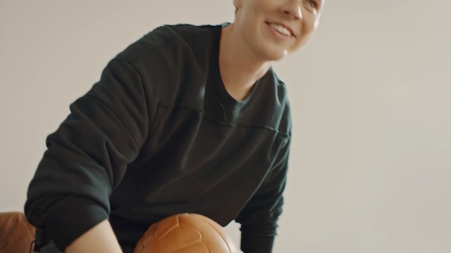 Video Reference: Shoulder, Ball, Arm, Joint, Sitting, Neck, Elbow, Muscle, Child, Football