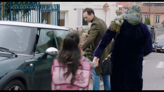 Video Reference: Car, Vehicle, Luxury vehicle, Vehicle door, Interaction, Compact sport utility vehicle, Automotive window part, Subcompact car, Automotive exterior, Person