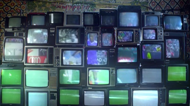 Video Reference: Electronics, Technology, Electronic device, Eye shadow, Games, Collection