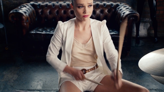 Video Reference: Fashion model, Clothing, Beauty, Sitting, Fashion, Hairstyle, Leg, Lady, Model, Blond, Person