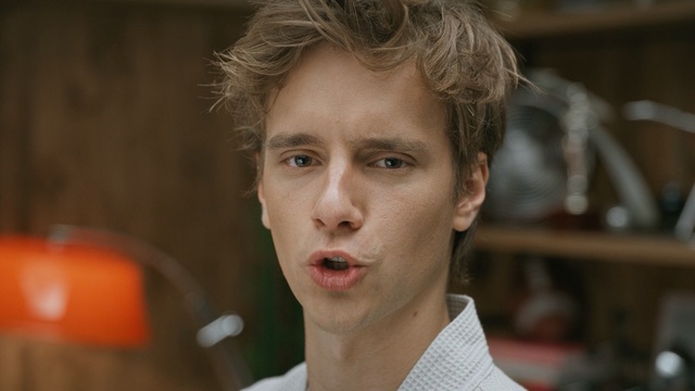 Video Reference: Face, Nose, Chin, Forehead, Jaw, Smile, Person, Male