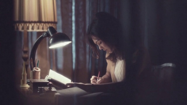 Video Reference: Room, Photography, Office equipment, Pianist, Typewriter