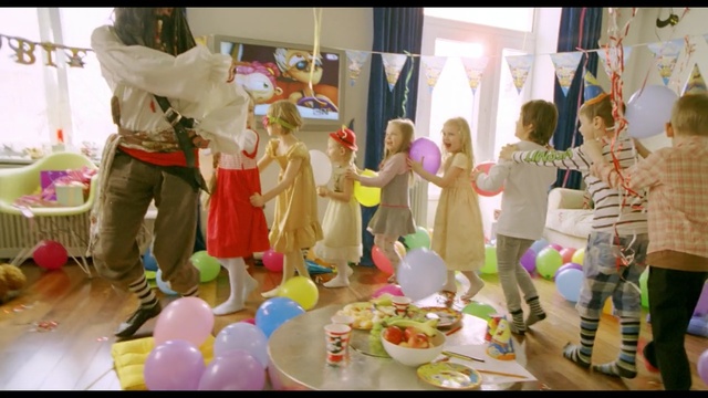 Video Reference: party, fun, kindergarten, birthday, event, play, toy, child, function hall, party supply