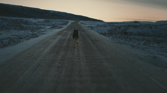 Video Reference: Sky, Horizon, Sand, Road, Ecoregion, Landscape, Hill, Sea, Fell, Wave