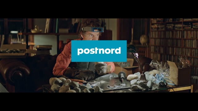 Video Reference: technology, screenshot, human behavior