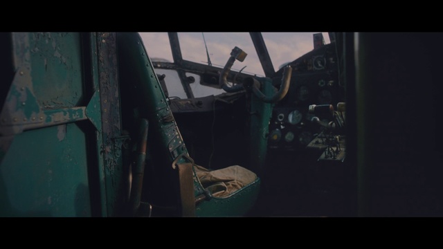 Video Reference: Green, Photograph, Black, Mode of transport, Snapshot, Darkness, Photography, Atmosphere, Architecture, Screenshot