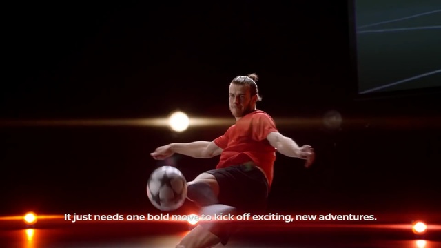 Video Reference: performance, performing arts, entertainment, dancer, performance art, event, public event, stage, modern dance, concert dance, Person