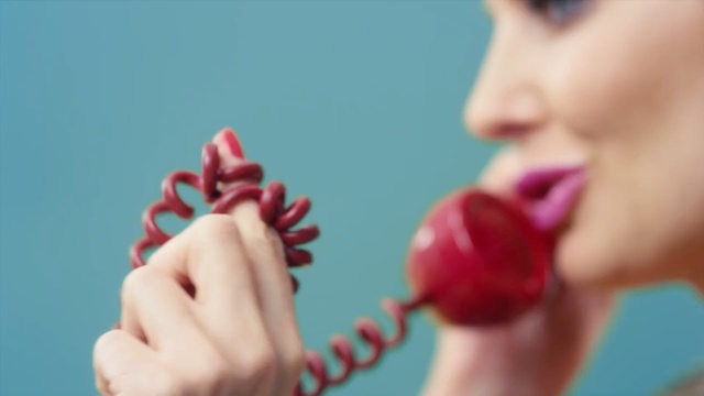 Video Reference: Lip, Hand, Finger, Mouth, Neck, Nail, Eating, Plant, Food, Smile