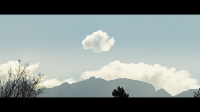 Video Reference: Sky, Cloud, Daytime, Cumulus, Nature, Atmospheric phenomenon, Atmosphere, Tree, Meteorological phenomenon, Hill station