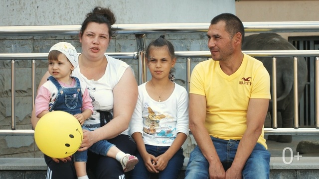 Video Reference: People, Yellow, Child, Smile, Family, Person