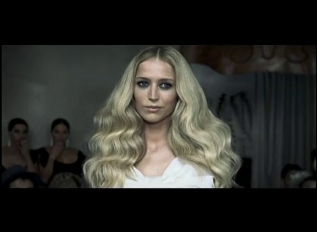 Video Reference: Hair, Blond, Face, Hairstyle, Eyebrow, Beauty, Fashion, Long hair, Lip, Fashion model