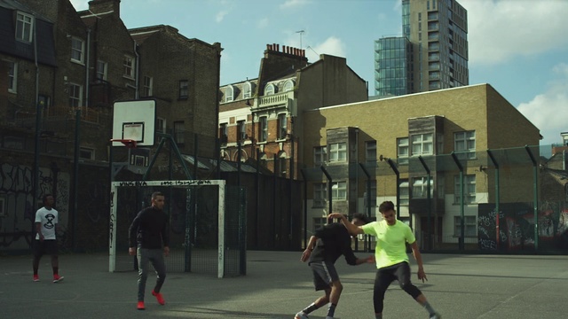 Video Reference: Urban area, Metropolitan area, Streetball, Street football, Games, City, Architecture, Residential area, Pc game, Screenshot, Person