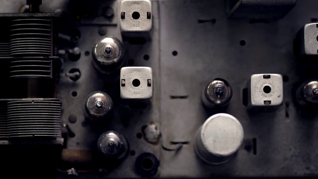 Video Reference: Technology, Electronics, Auto part, Electronic device, Audio equipment, Person