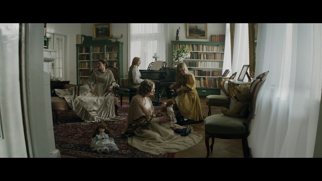 Video Reference: screenshot, window, scene, Person