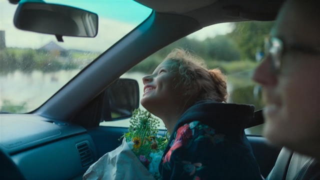 Video Reference: car, blue, motor vehicle, vehicle, driving, photography, snapshot, family car, emotion, automotive design