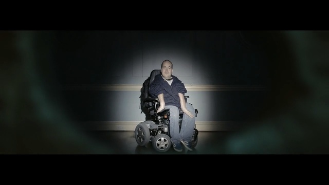 Video Reference: Darkness, Sitting, Flash photography, Digital compositing, Photography, Animation, Screenshot, Musician