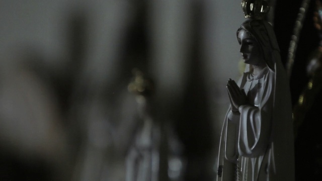 Video Reference: darkness, statue, monument, screenshot