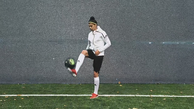 Video Reference: Player, Football, Sports equipment, Sports, Sport venue, Competition event, Team sport, Soccer ball, Grass, Tournament
