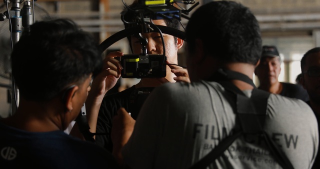 Video Reference: Camera operator, Cinematographer, Filmmaking, Videographer, Journalist, Cameras & optics, Television crew, Film crew, Photographer, Event