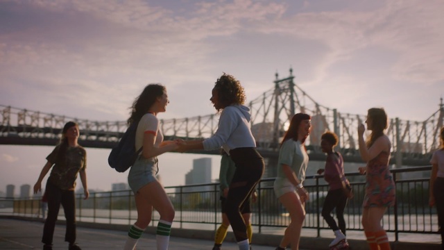 Video Reference: fun, structure, sky, sports, recreation, sport venue, leisure, tourism, girl, crowd, Person