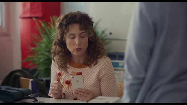 Video Reference: Facial expression, Nose, Forehead, Snapshot, Human, Fun, Adaptation, Mouth, Conversation, Smile