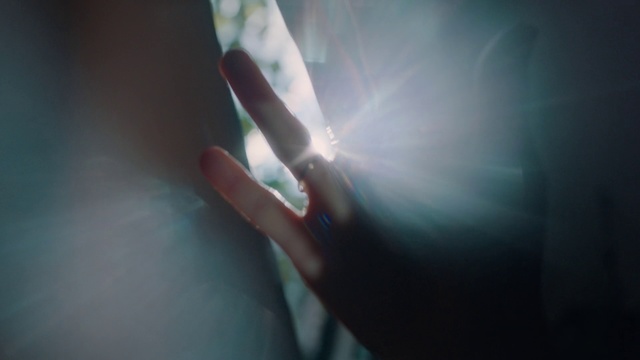 Video Reference: Hand, Finger, Light, Green, Arm, Sky, Joint, Gesture, Photography, Thumb