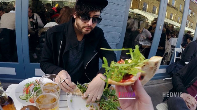 Video Reference: Food, Dish, Cuisine, Meal, Fast food, Lunch, Street food, Vegetarian food, À la carte food, Brunch, Person
