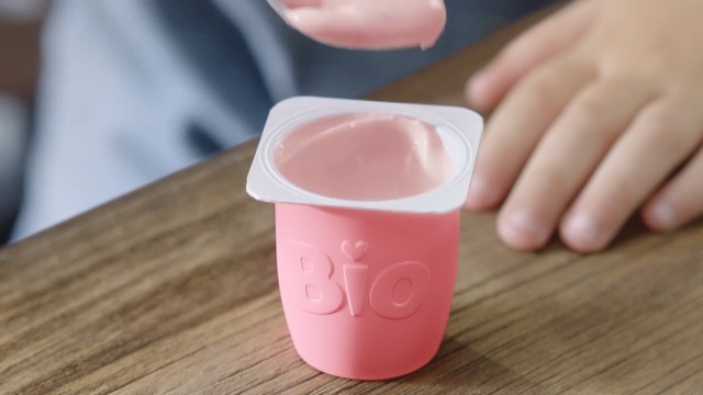Video Reference: Pink, Finger, Cup, Drinkware, Hand, Cup, Lid, Plastic, Bottle, Nail