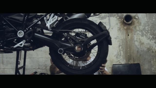 Video Reference: tire, motor vehicle, automotive tire, wheel, rim, spoke, car, automotive wheel system, vehicle, automotive exhaust