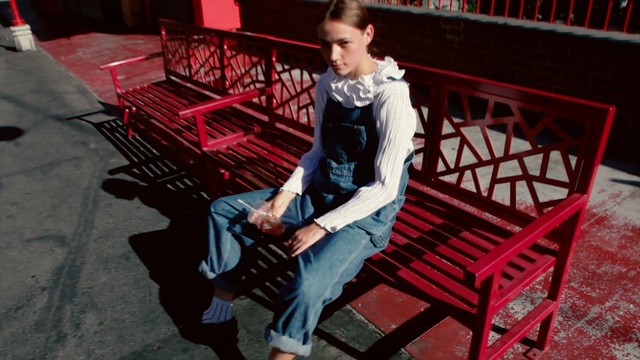 Video Reference: fashion, product, performance, stage, recreation, Person