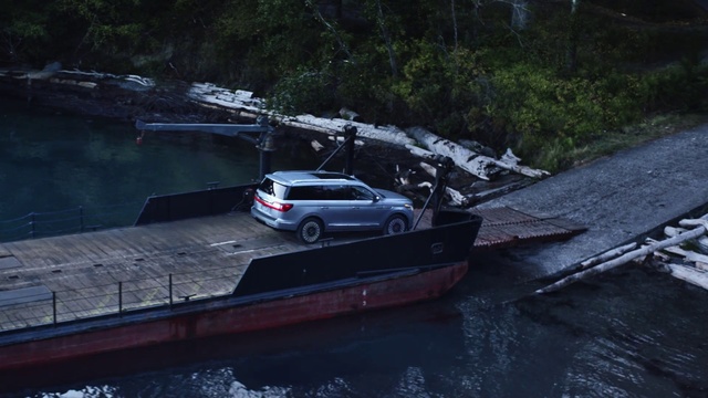 Video Reference: Land vehicle, Vehicle, Car, Mid-size car, Automotive exterior, Compact car, Family car, Range rover, Sport utility vehicle, Sports sedan