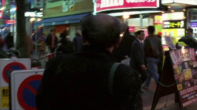 Video Reference: People, Pedestrian, Crowd, Snapshot, Transport, Fun, Interaction, Event, Bazaar, Public transport