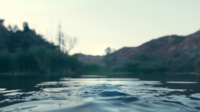 Video Reference: Body of water, Nature, Water resources, Water, Sky, River, Wave, Atmospheric phenomenon, Sea, Wilderness