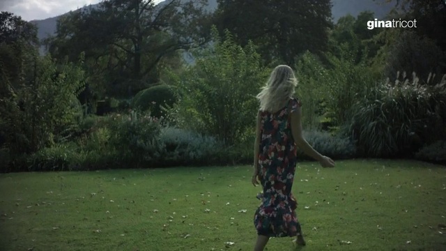 Video Reference: Tree, Grass, Lawn, Photography, Wildlife