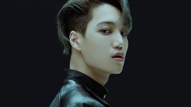 Video Reference: Face, Hair, Chin, Forehead, Eyebrow, Cheek, Hairstyle, Head, Nose, Beauty