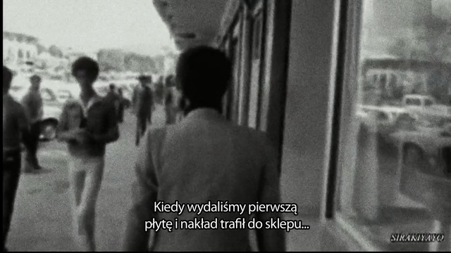 Video Reference: Photograph, Black-and-white, Snapshot, Monochrome photography, Photography, Monochrome, Adaptation, Smile, Gesture, Style, Person