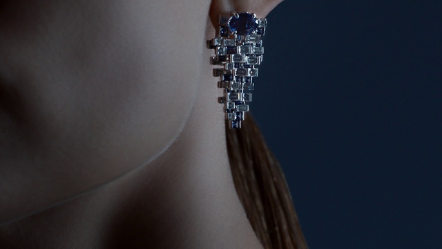 Video Reference: Hand, Fashion accessory, Jewellery, Dress, Photography, Macro photography, Silver, Metal, Still life photography