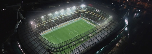 Video Reference: Stadium, Sport venue, Arena, Soccer-specific stadium, Arena football, Grass, Atmosphere, Artificial turf, Team sport, Competition event